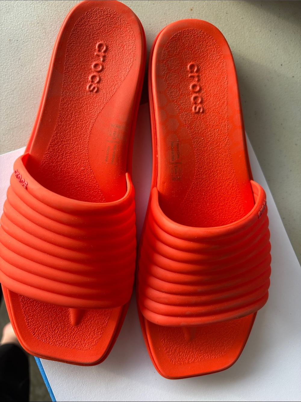 CROCS Women's Bright Orange Ribbed Slide Sandals